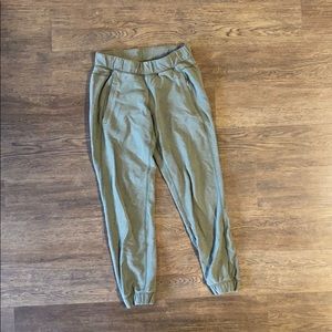 Lululemon sweatpant joggers